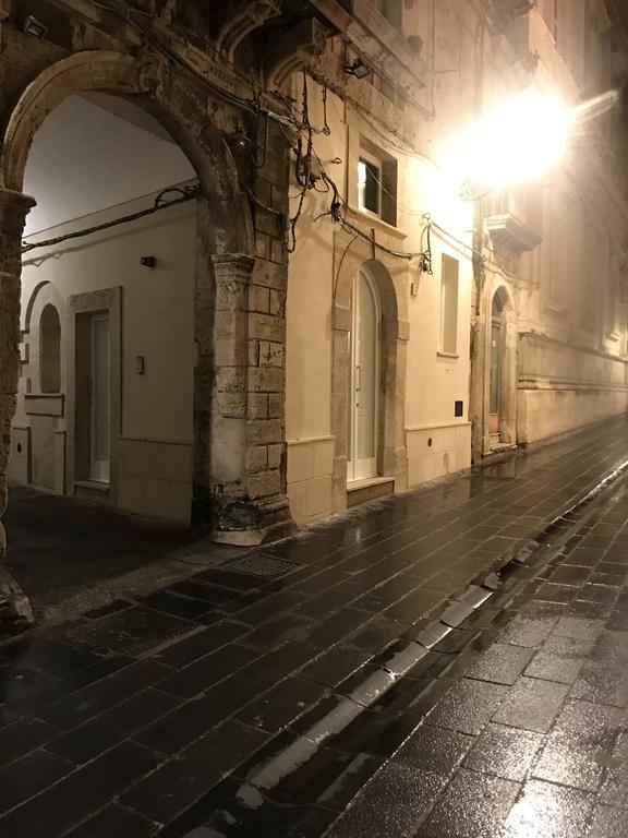 Le Stanze Di Carlo Apartment Syracuse Luaran gambar